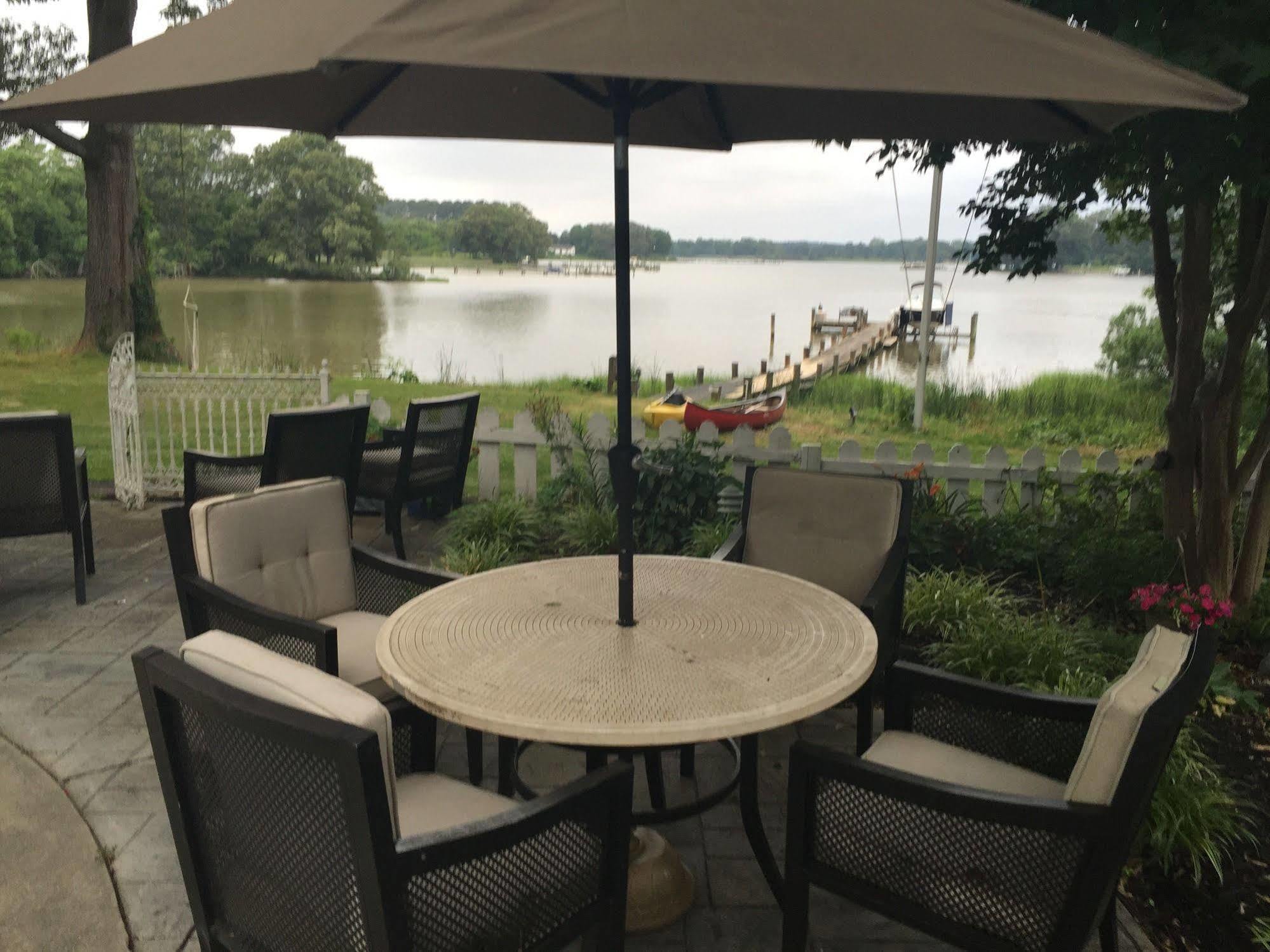Miles River Guest House Easton Exterior photo